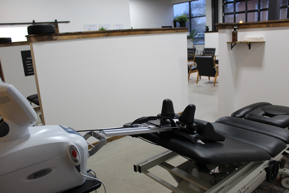 doctor explaining spinal decompression